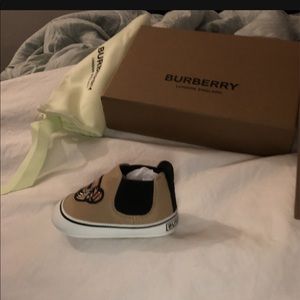 Some newborn Burberry shoes